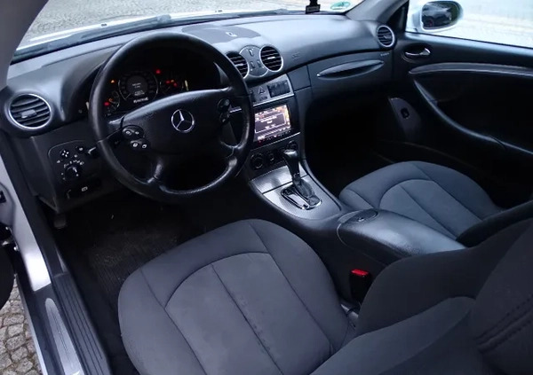 Mercedes-Benz CLK cena 15800 przebieg: 240000, rok produkcji 2004 z Janikowo małe 704